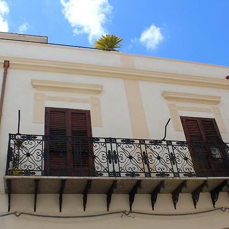 Palazzo Taormina Daire Castellammare del Golfo Dış mekan fotoğraf