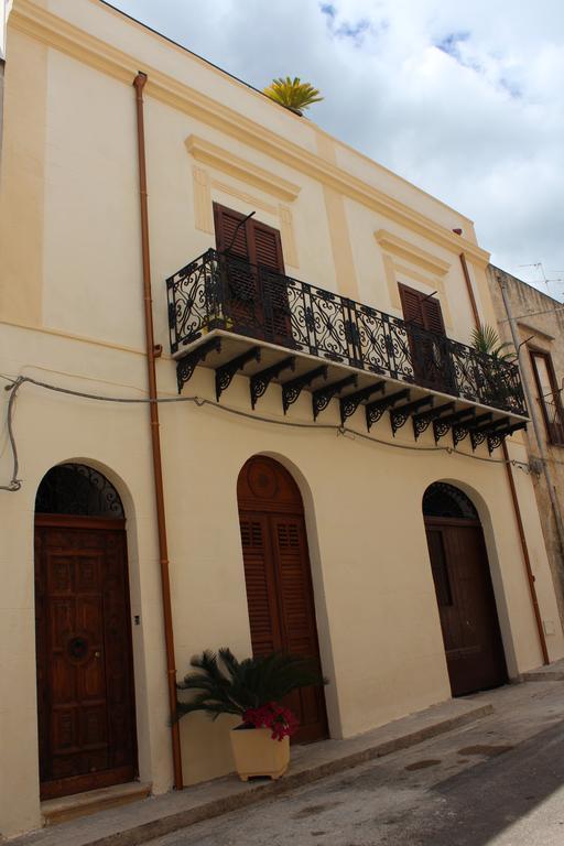 Palazzo Taormina Daire Castellammare del Golfo Dış mekan fotoğraf