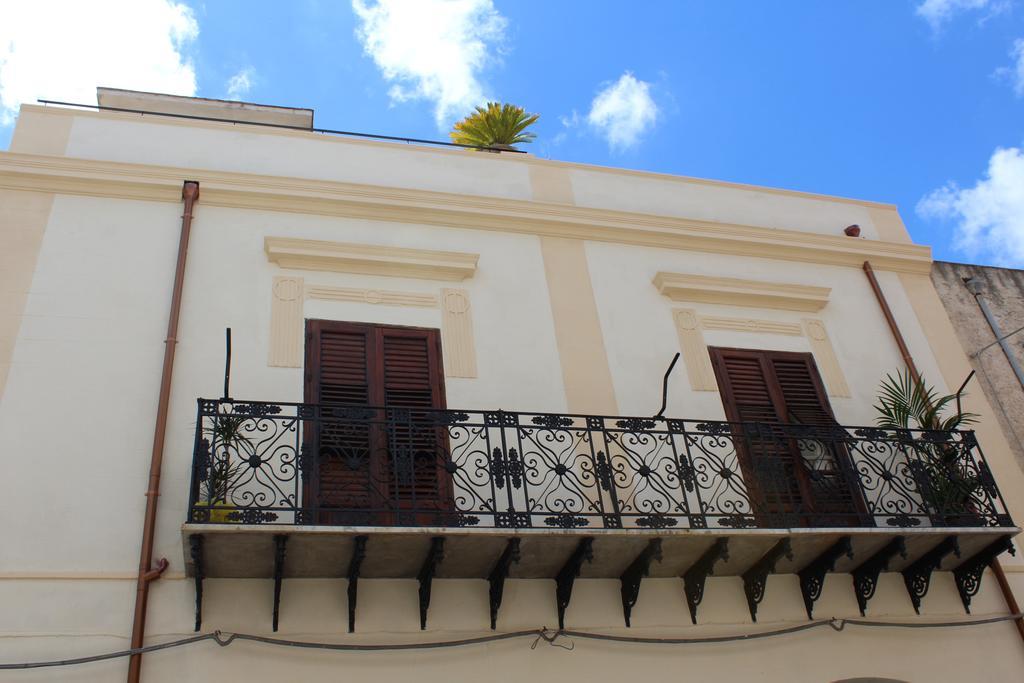 Palazzo Taormina Daire Castellammare del Golfo Dış mekan fotoğraf