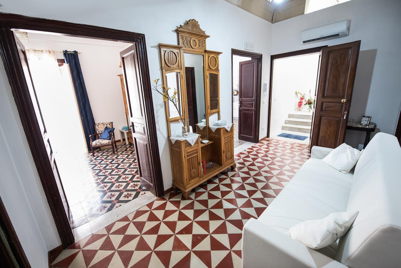 Palazzo Taormina Daire Castellammare del Golfo Dış mekan fotoğraf